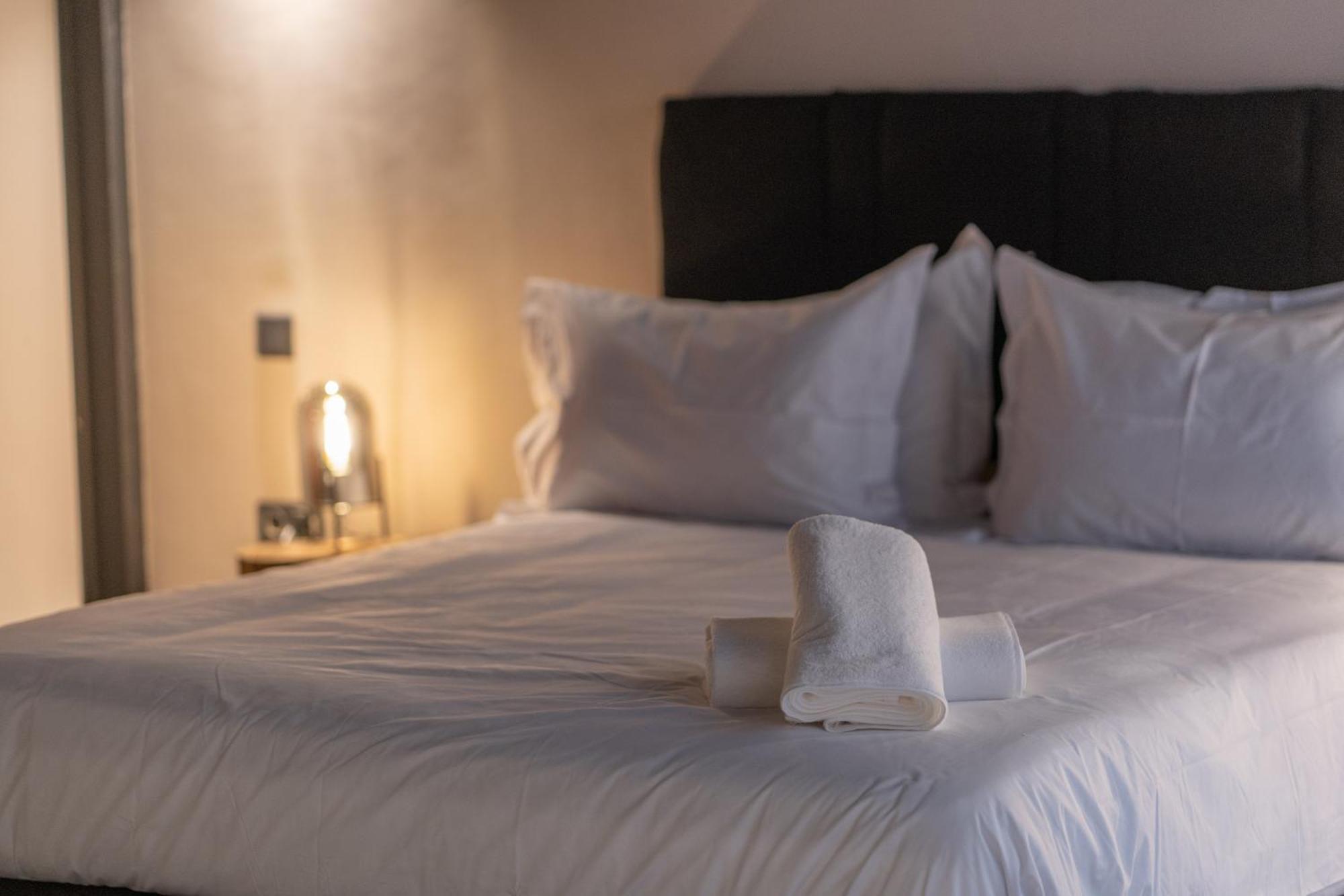Twenty Six Anfa Luxury By Shortstaymaroc -hyper Centre -parking Apartment Casablanca