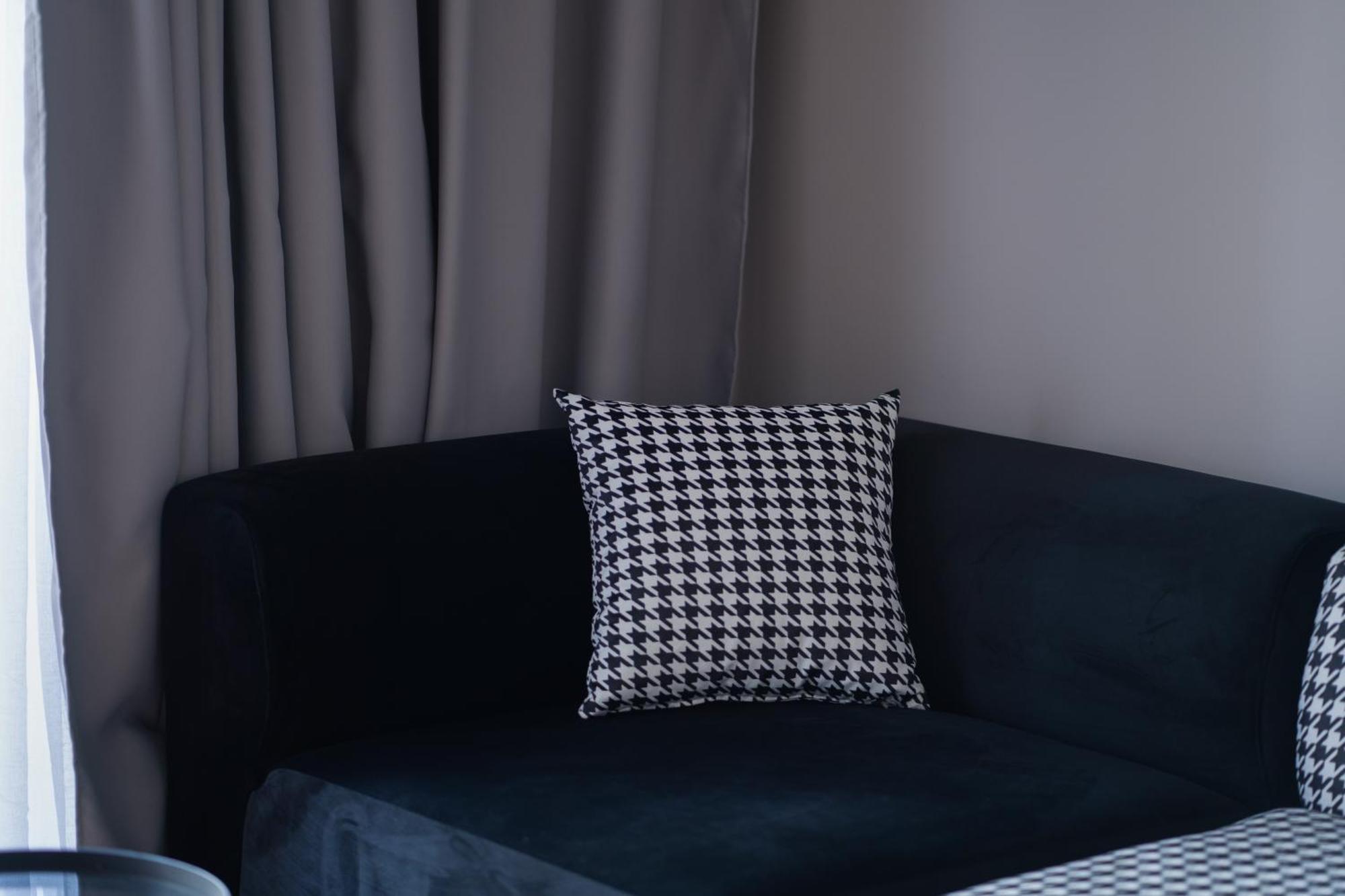 Apartment Twenty Six Anfa Luxury By Shortstaymaroc -hyper Centre -parking